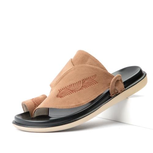 حذاء شرقي بدعسة طبيه