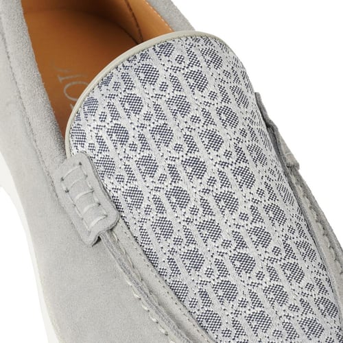 حذاء لوفر فيتنامي انيق باللون الرمادي