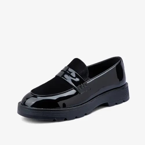 حذاء لوفر أسود جلد لامع ومخمل