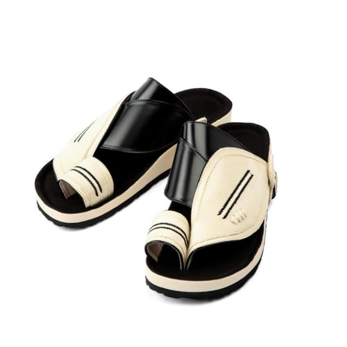 حذاء شرقي طبي بأرضية مدرعة