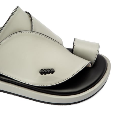 حذاء شرقي طبي بأرضية مدرعة