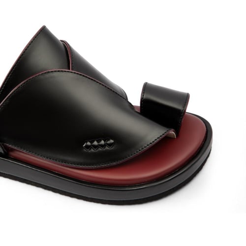 حذاء شرقي طبي بأرضية مدرعة