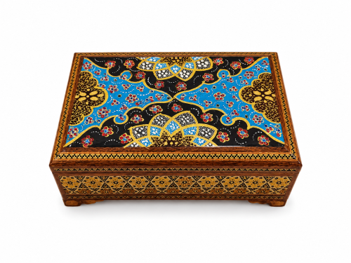 علبة مجوهرات وساعات كبيرة