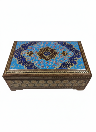 علبة خشبية يدوية كبيرة