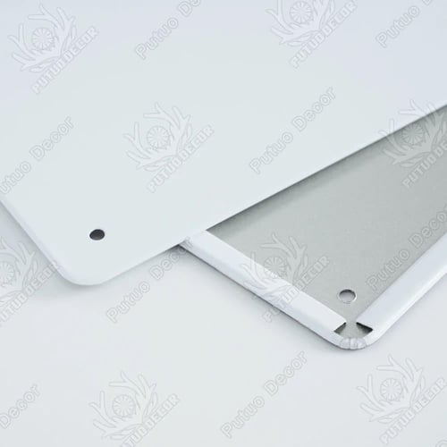 لوحة معدنية مالبورو