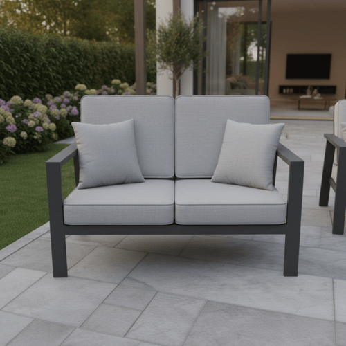 جلسة خارجية ألمنيوم رمادي – تصميم مودرن عملي