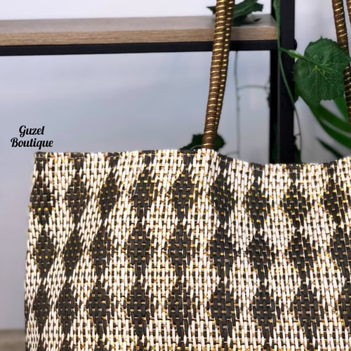 شنطة رحلات - ذهبي