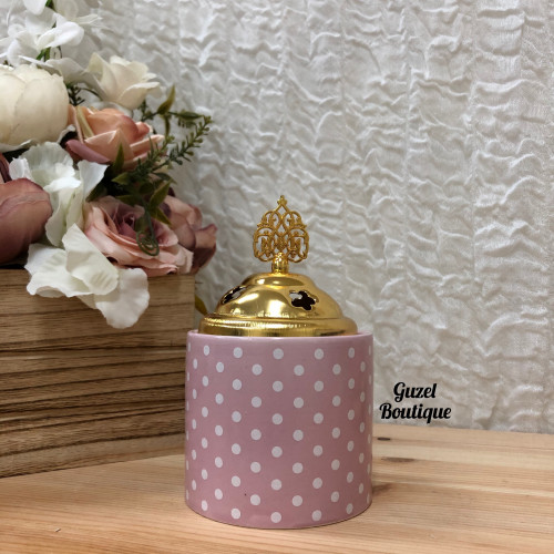 مبخرة وردية بغطا