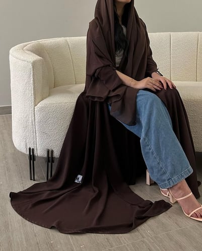 عباية دبل كلوش مع ياقة بني كريب مكسر