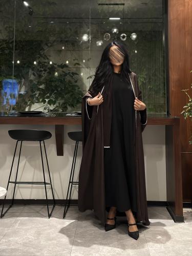 عباية نص بشت لنن بحريني بني مع كلفة تطريز