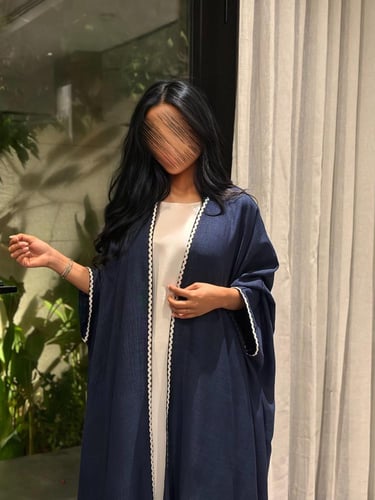 عباية نص بشت لنن بحريني كحلي مع كلفة تطريز