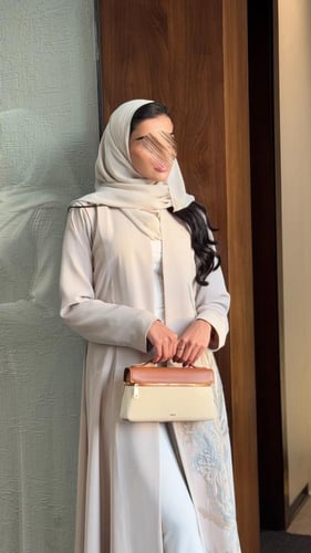 بليزر مبطن كريب مزين بزخارف من التطريز والش