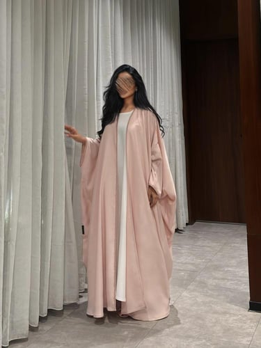 عباية نص بشت لنن بحريني وردي مع كلفة تطريز