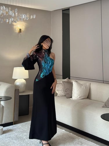 فستان كريب اسودّ مع حرير مموج
