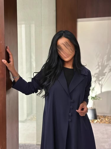 عباية بليزر كحلي كريب تايواني نص كلوش