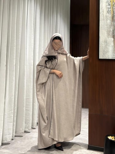 عباية نص بشت لنن بحريني بيج مع كلفة تطريز