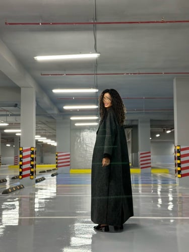 عباية شتوية صوف نص كلوش رمادي غامق مبطنة بكتان اسو...