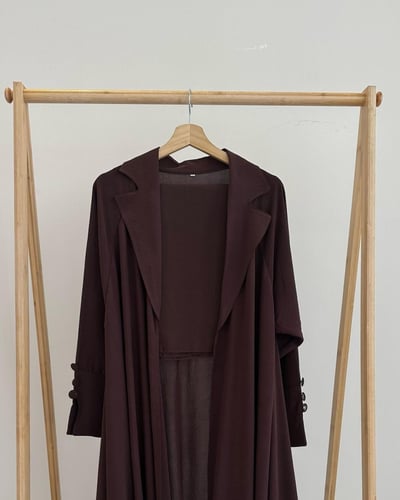 عباية دبل كلوش مع ياقة بني كريب مكسر