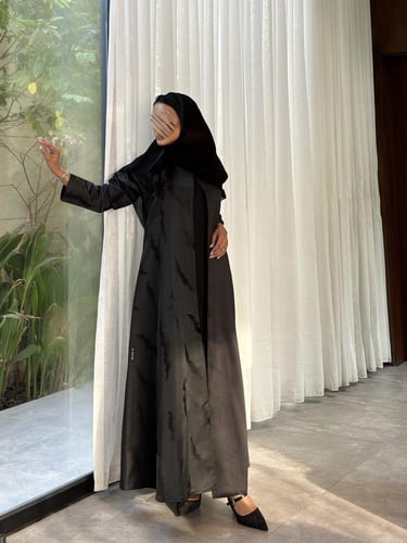 عباية تفته مع جاكار مشجر نص كلوش