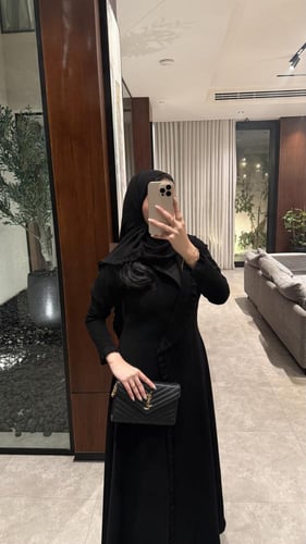 عباية كريب سيراميك صيفي مع كلفة شيفون متوفر منها خ...