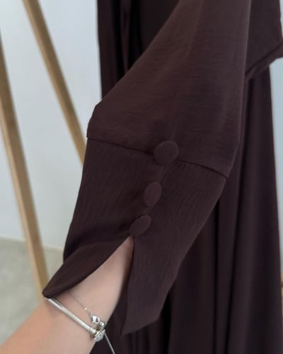 عباية دبل كلوش مع ياقة بني كريب مكسر