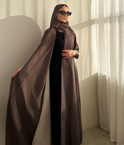 عباية كلوش بني وبيج كريب اندونيسي