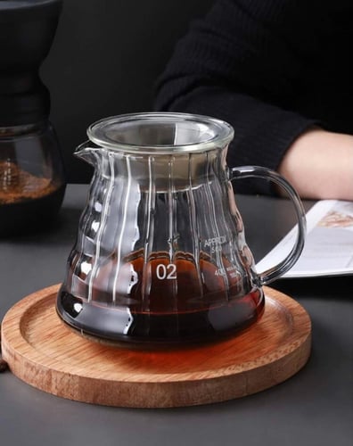 سيرفر زجاجي مخطط