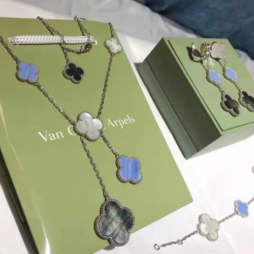 طقم فان كليف حجر طبيعي