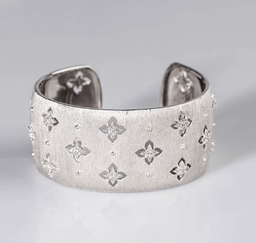 اسورة بتصميم ايطالي فضة