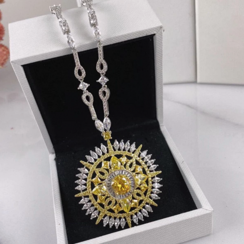 عقد الماس صناعي