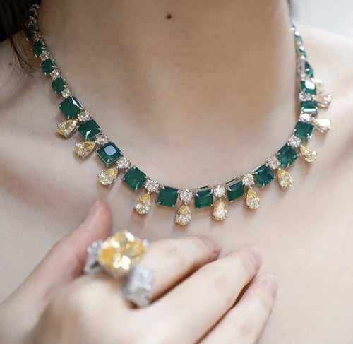 عقد الماس صناعي