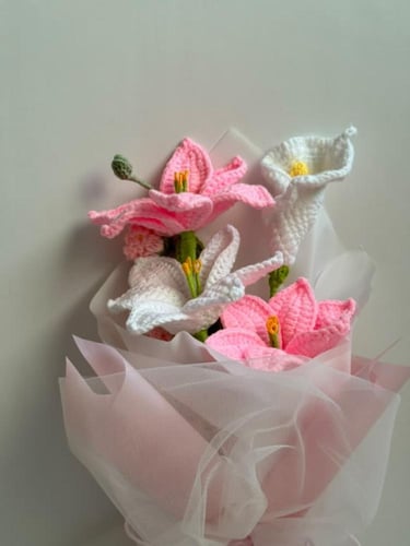 باقة الأزهار الوردية و البيضاء