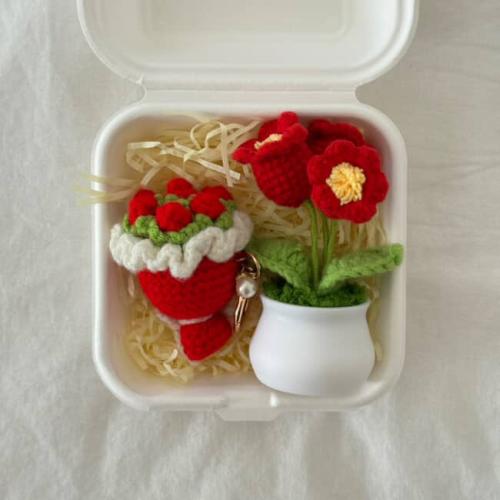 صندوق الازهار الحمراء