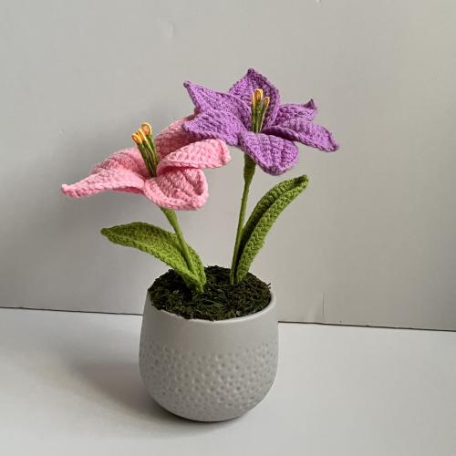 فازة الازهار الورديه و البنفسجية