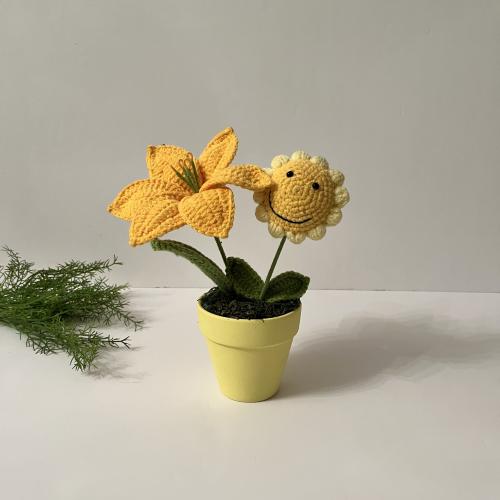 فازة الأزهار الصفراء