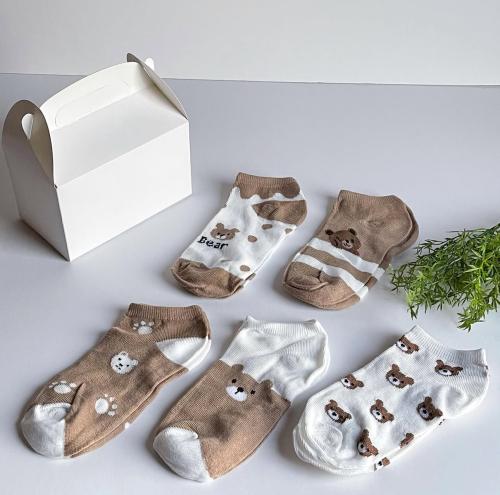 بوكس جوارب الدب البني