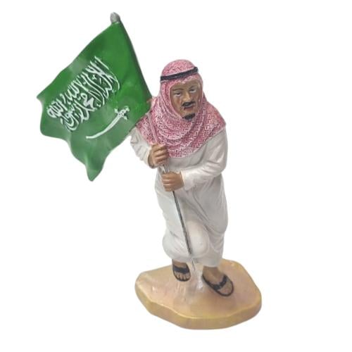 تذكار مجسم (12 قطعة) على شكل رجل يحمل علم السعودية