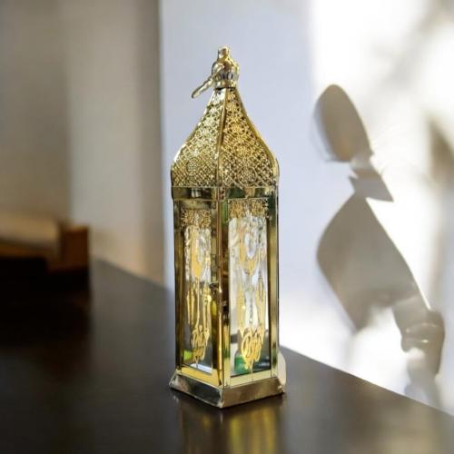 مجموعة من 12 قطعة من الفوانيس الذهبية بتصميم اسلام...