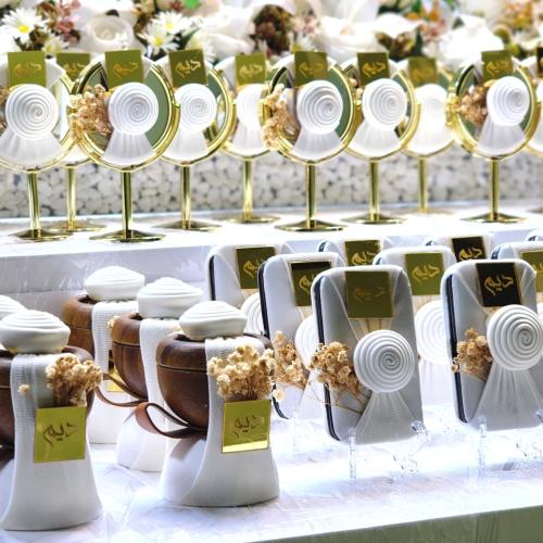 بكج مكون من 36 قطعة ( 12 مباخر - 12 طقم بدكير - 12...