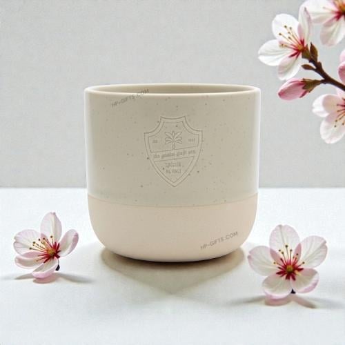 مجموعة (12) من اكواب تراثية انيقة مصنوعة من السيرا...