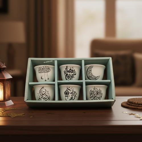 مجموعة (12) من اكواب تراثية للقهوة مصممة برسومات و...