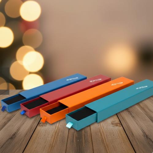 مجموعة (12) من علب هدايا انيقة للاقلام والسبح مصمم...