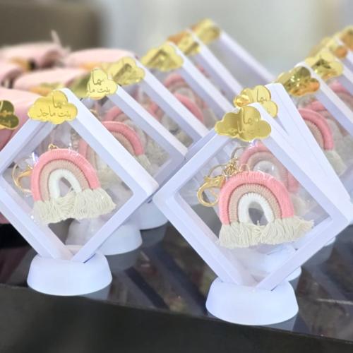 توزيعات برواز شفاف يحتوى على ميدالية قوس قوزح (12ق...