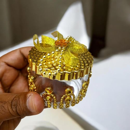 مجموعة (12) من علب توزيعات انيقة بتصميم دائري بالل...