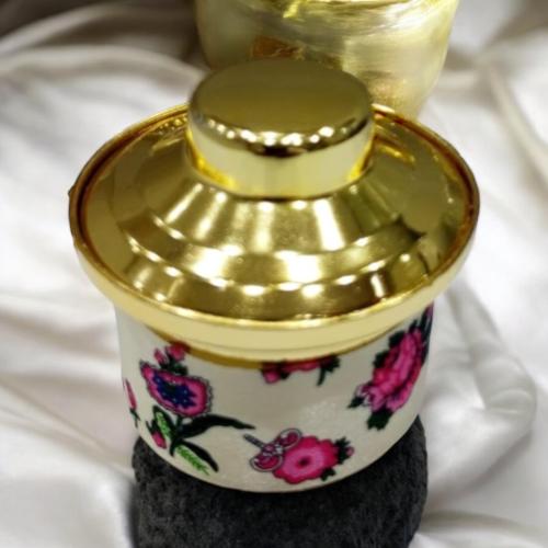 مجموعة من 12 قطعة من قدور التوزيعات بغطاء ذهبي بال...