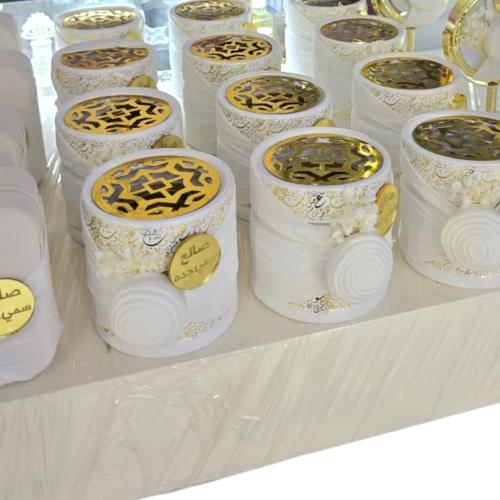 بكج مكون من 36 قطعة ( 12 مباخر - 12 منظم اكسسوارات...