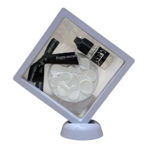 مجموعة (12) من برواز أبيض يحتوي تعليقة حجر معطر و...