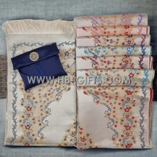 مجموعة 12 سجاد توزيعات