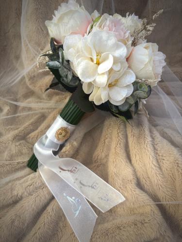 مسكه عقد القلب بالقلب