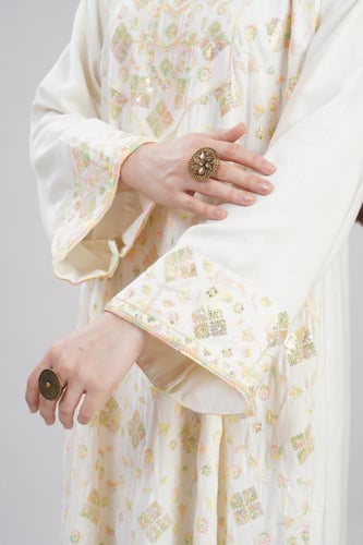 جلابية كتان استايل كويتي لون سكري موديل KK6-92